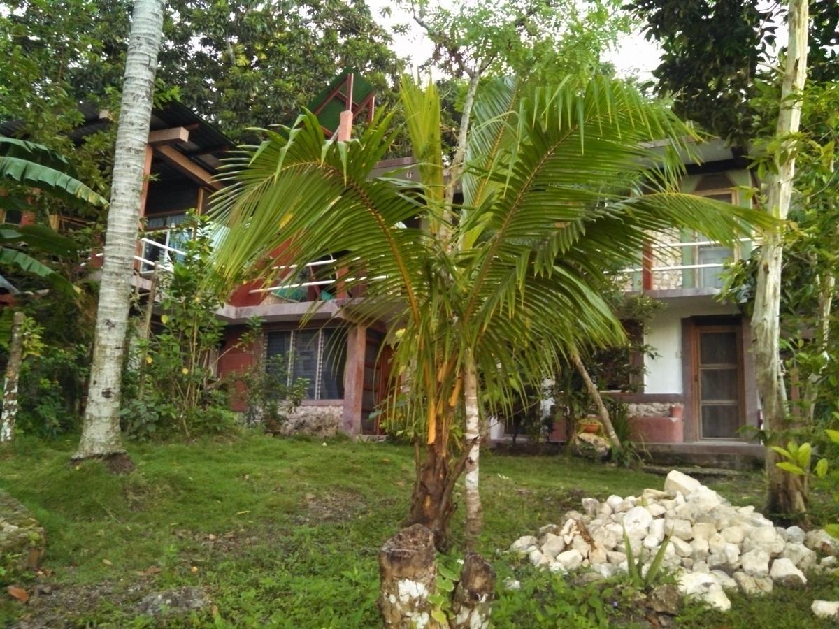 פלורס Zapote Tree Inn מראה חיצוני תמונה